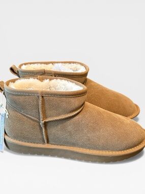 Cushionaire Suede Boots